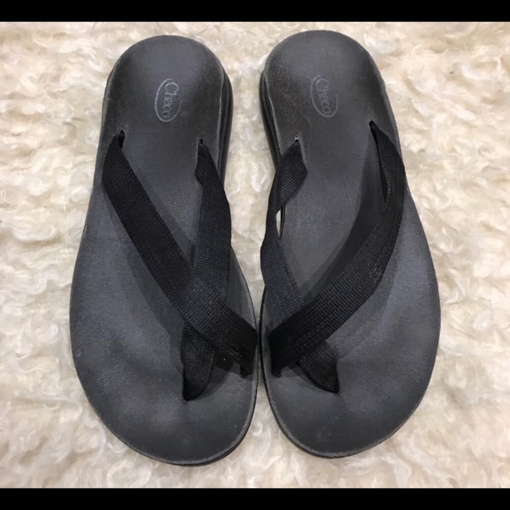 Chaco flip flops